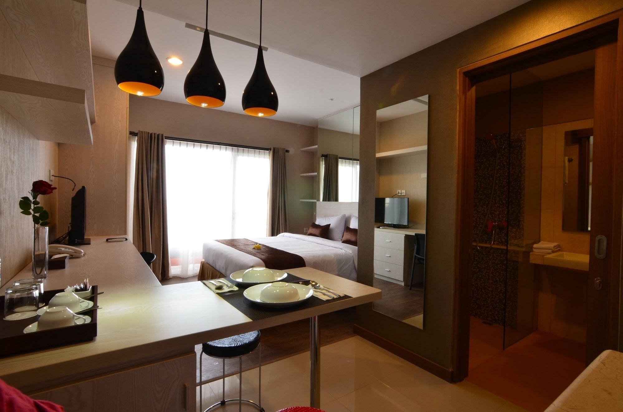 Student Park Hotel Yogyakarta Eksteriør billede
