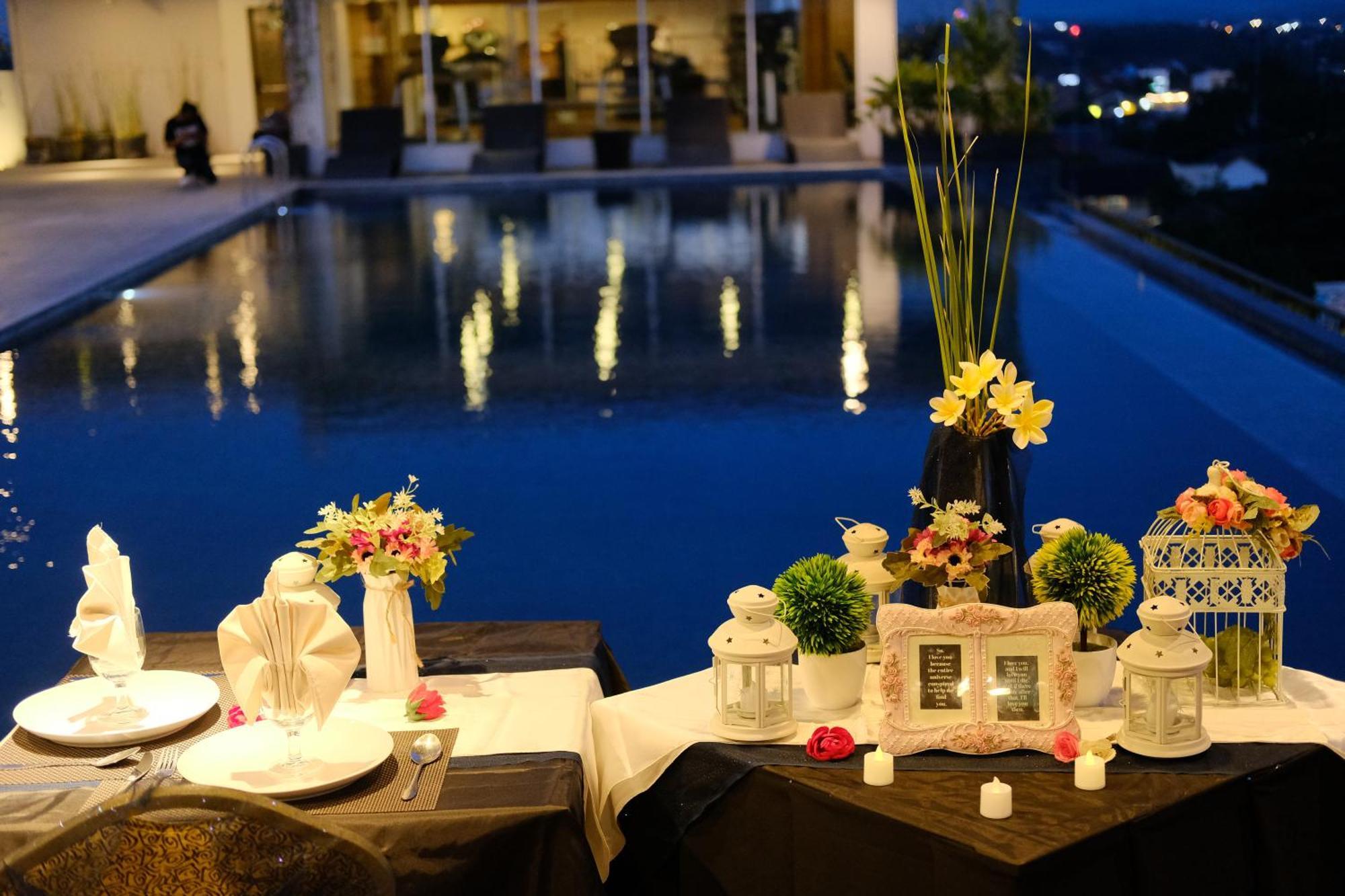 Student Park Hotel Yogyakarta Eksteriør billede