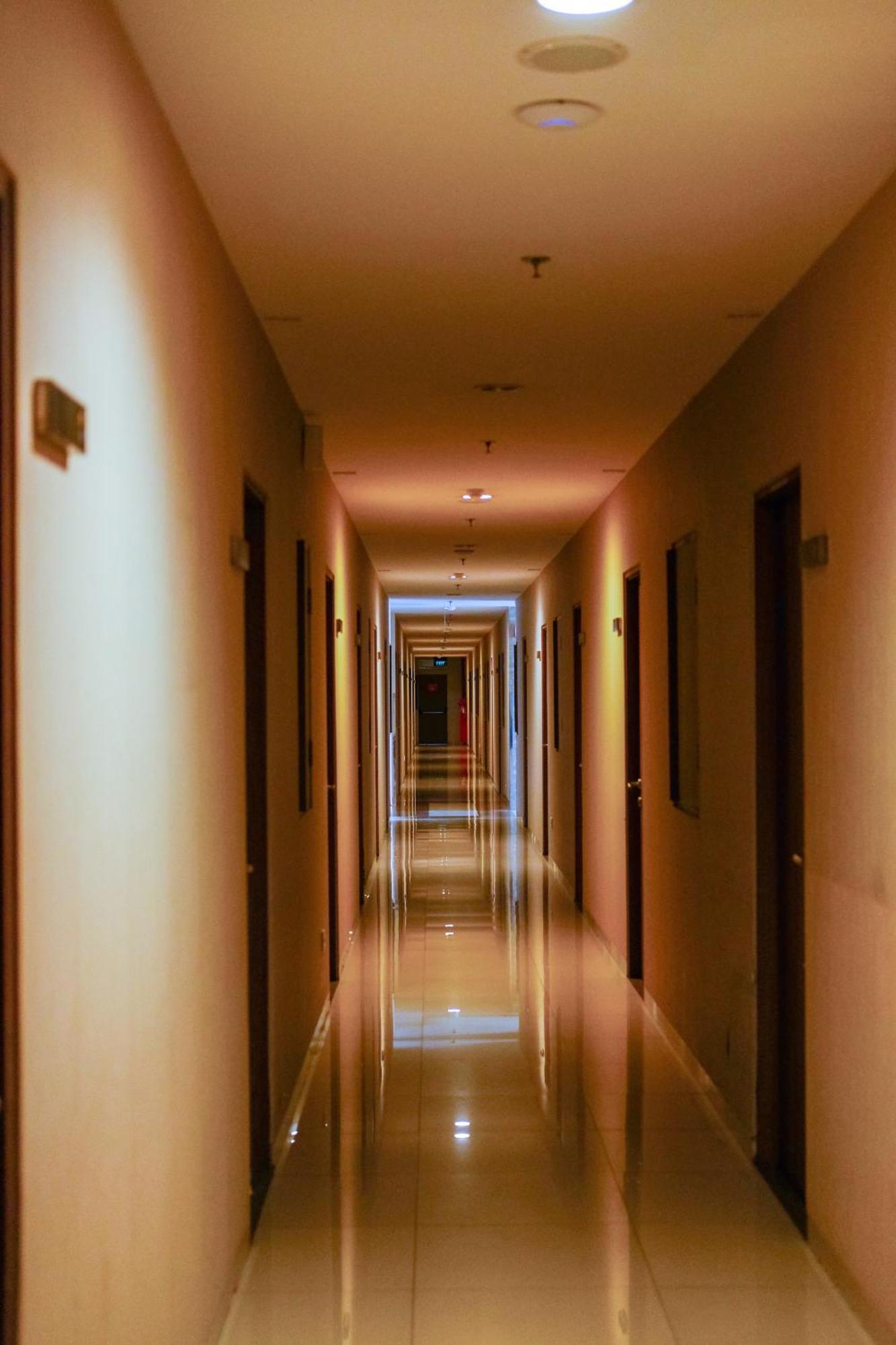 Student Park Hotel Yogyakarta Eksteriør billede