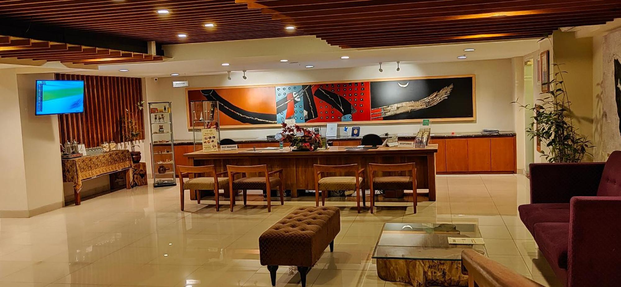 Student Park Hotel Yogyakarta Eksteriør billede