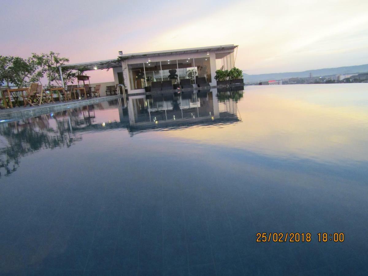 Student Park Hotel Yogyakarta Eksteriør billede
